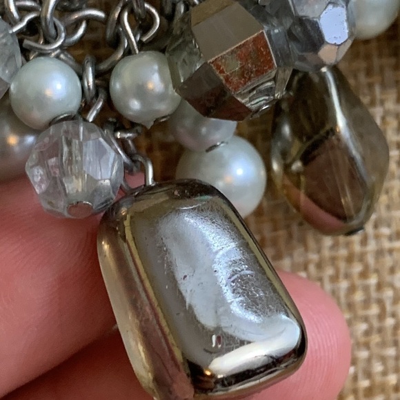 Silver Tone Glass Faux Pearl Beaded Chain Statement Necklace - Picture 6 of 8